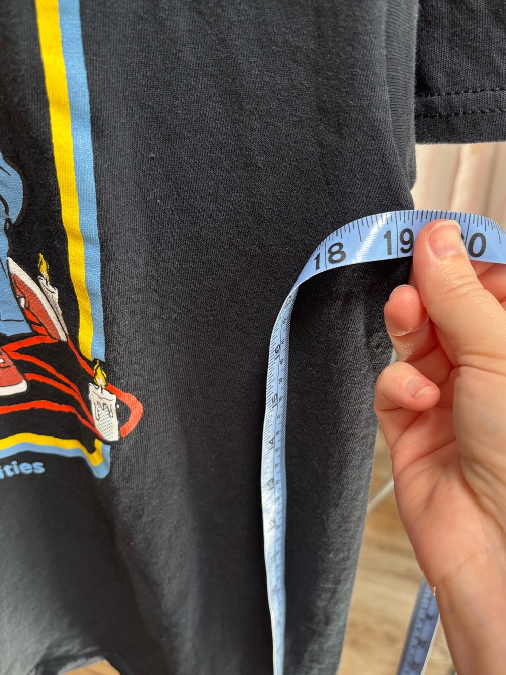 Steven Rhodes retro graphic tee, Caring for Your Demon Cat, XS - Picture 6 of 7
